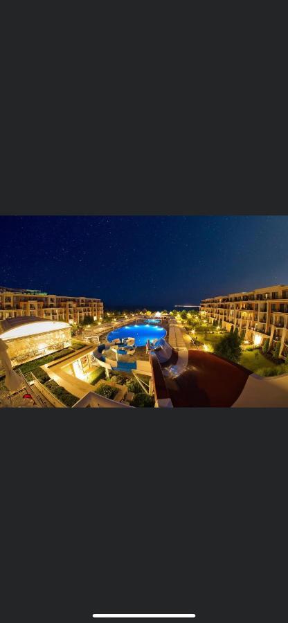 Private Apartment 49 In Prestige Fort Beach Hotel Sveti Vlas Exteriör bild