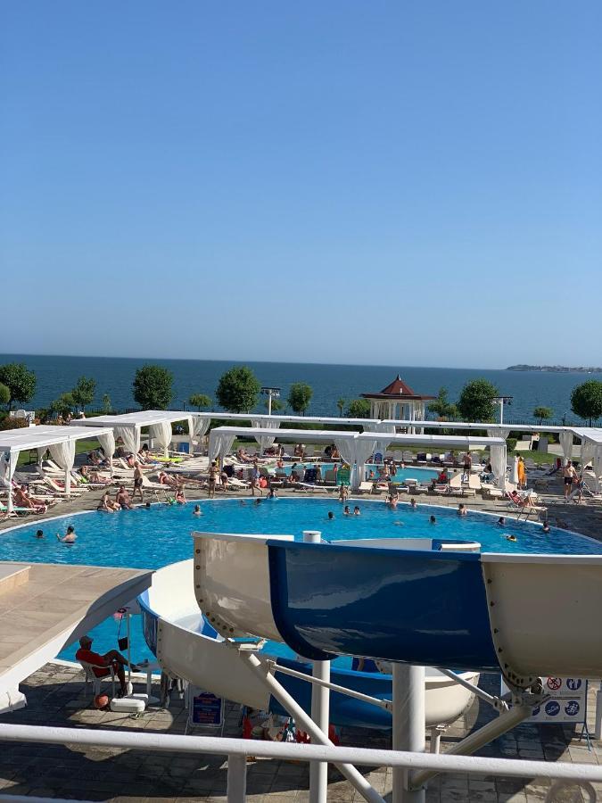 Private Apartment 49 In Prestige Fort Beach Hotel Sveti Vlas Exteriör bild